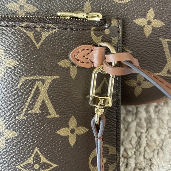 Louis Vuitton Loop Hobo GM Size  M46311 Monogram Reverse Canvas set - Picture 15 of 17